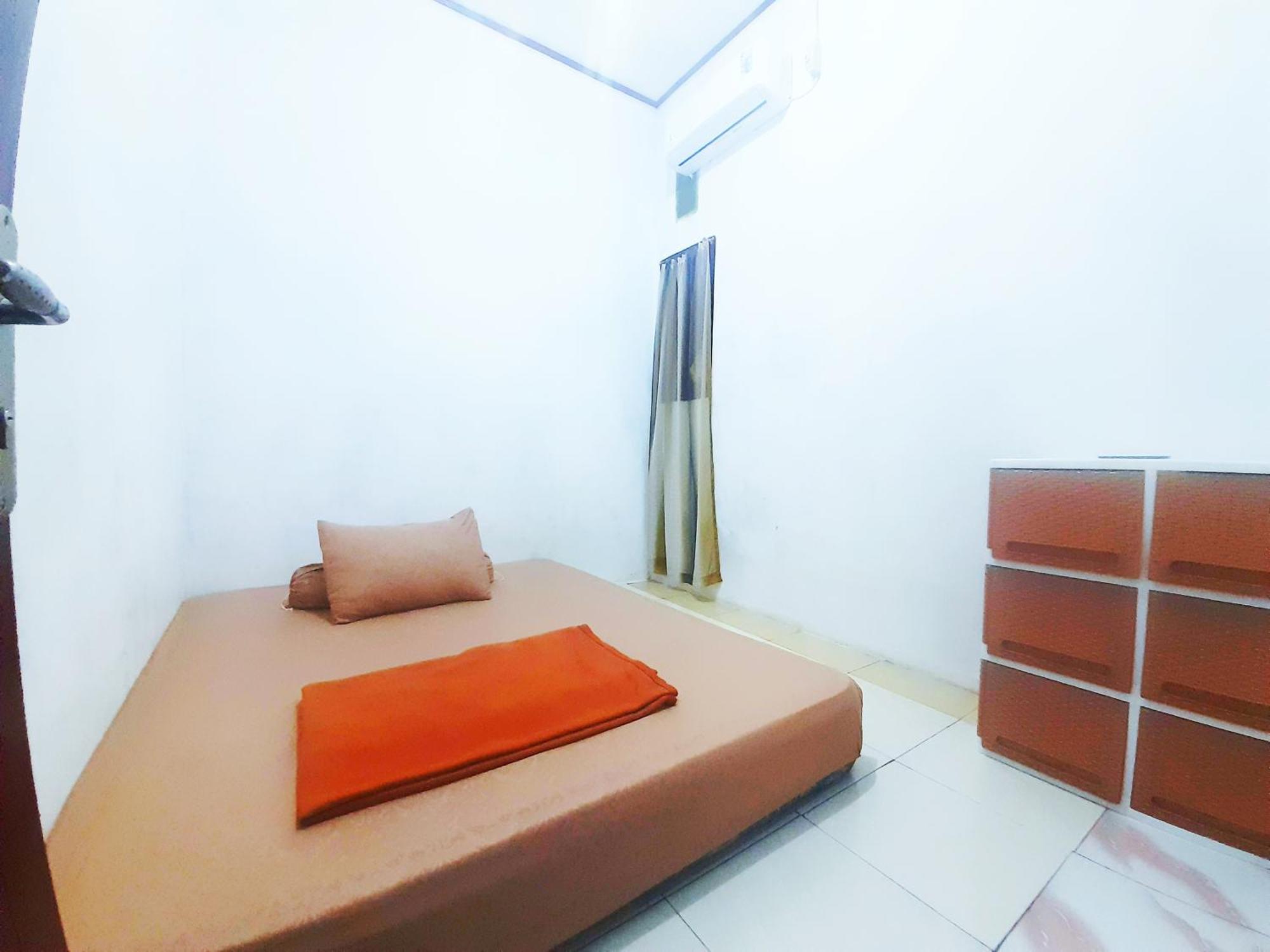 Baronda Guest House Sorong Exterior photo