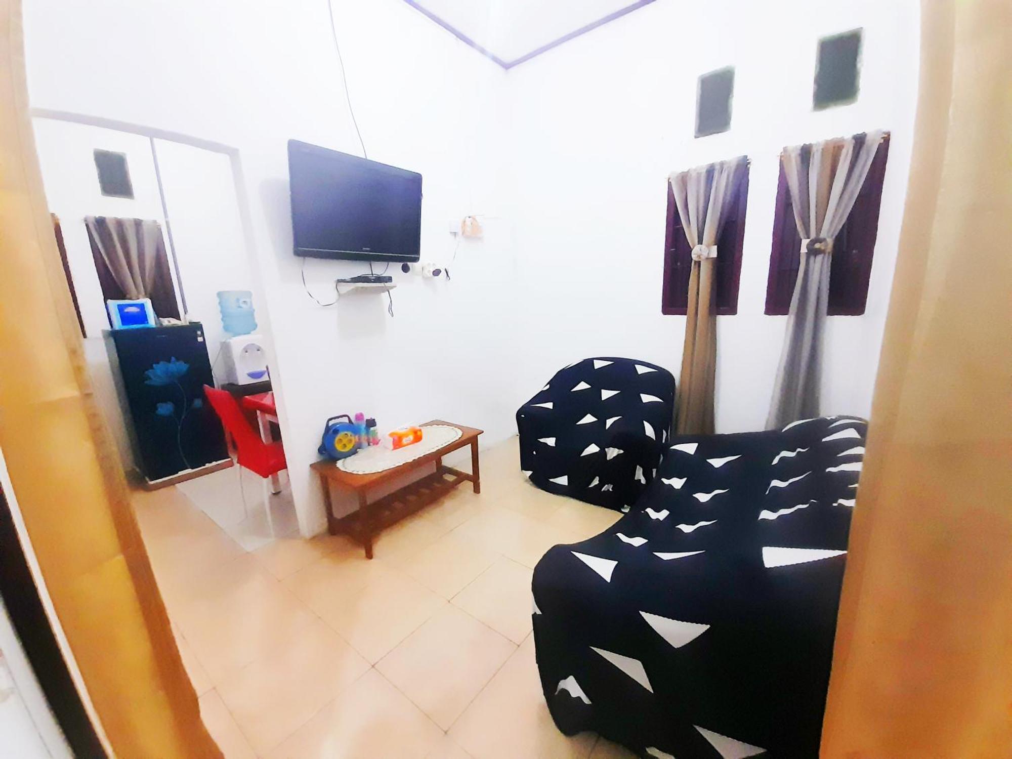 Baronda Guest House Sorong Exterior photo