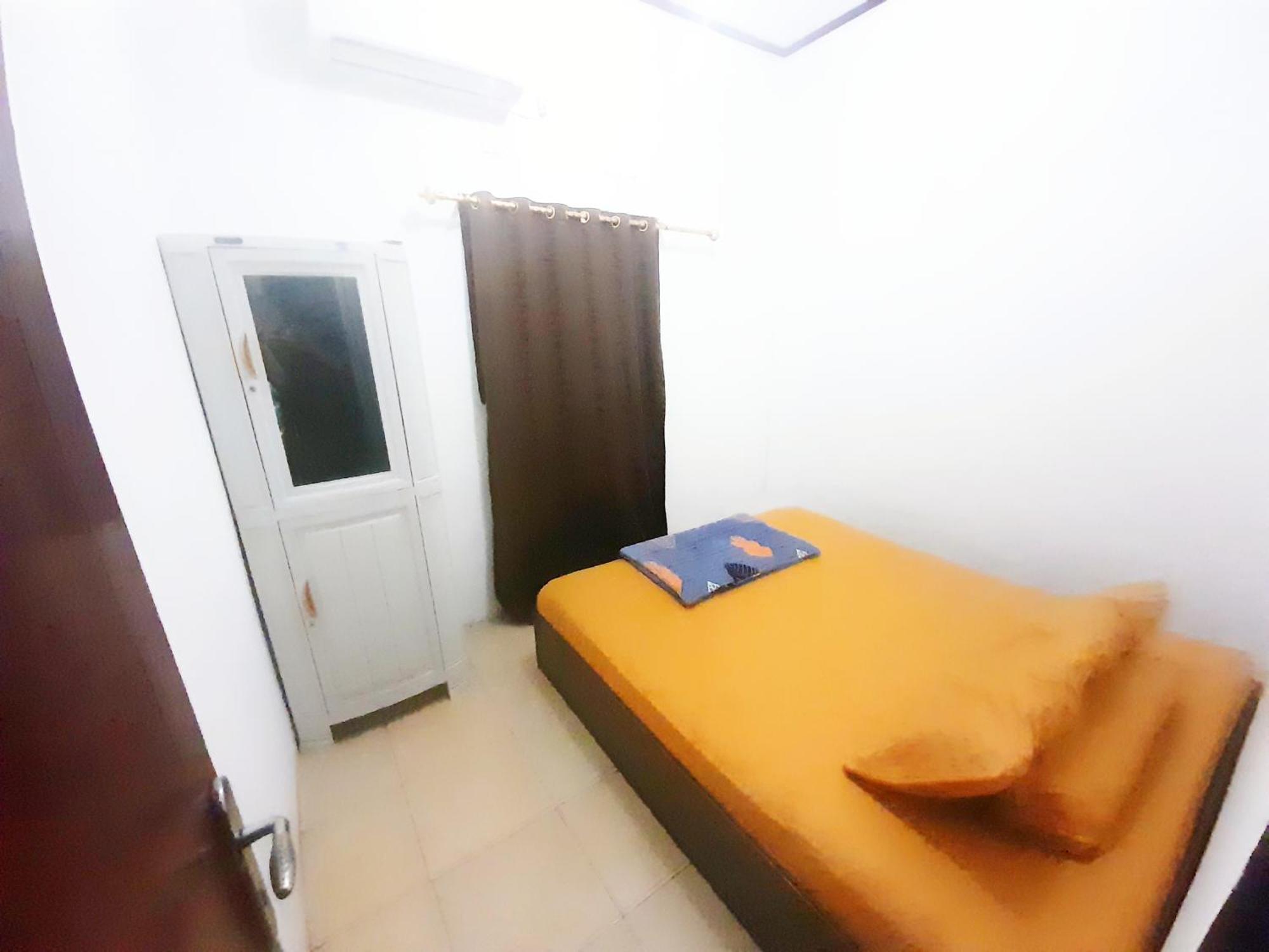 Baronda Guest House Sorong Exterior photo